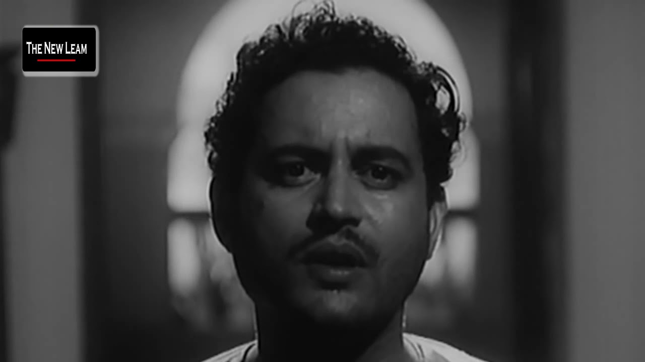 A screenshot from the film Pyaasa (1957) had many iconic songs.