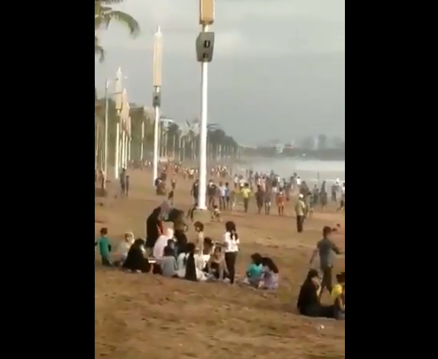 JUHU_BEACH_CROWD_Twitter_Search_Twitter