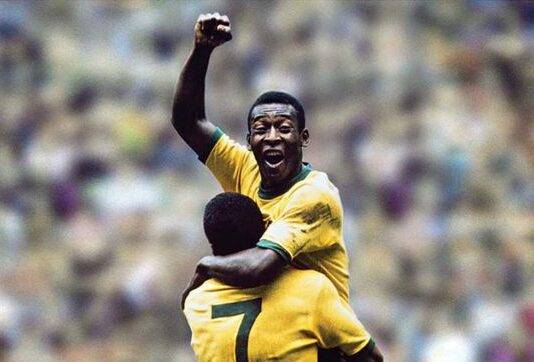 The king of football Pelé dies at 82